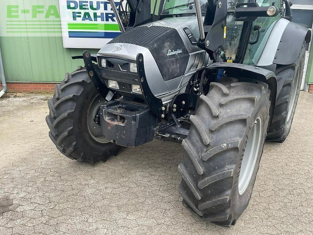 Deutz-Fahr lamborghini r 6.160.4 - Traktor: 5 kép. Deutz-Fahr lamborghini r 6.160.4 - Traktor: 5 kép.