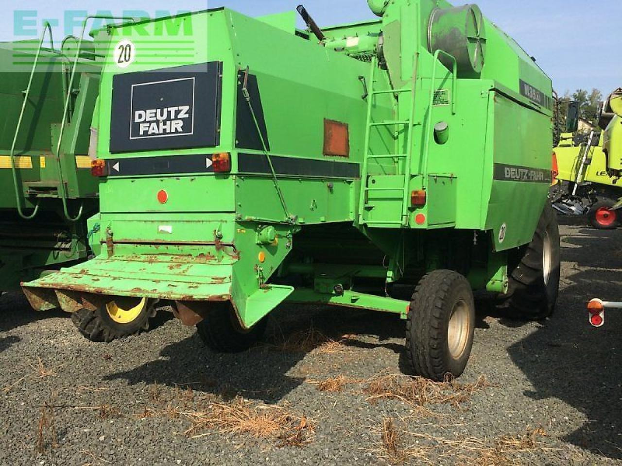 Deutz-Fahr m 35.40 - Takarmánybetakarító gép: 4 kép. Deutz-Fahr m 35.40 - Takarmánybetakarító gép: 4 kép.