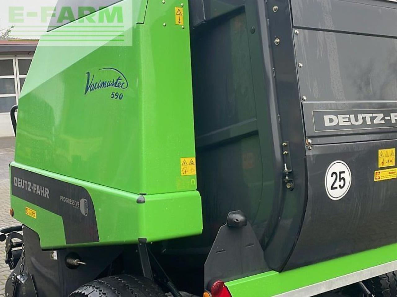 Deutz-Fahr vari master 590 - Kocka bálázó: 2 kép. Deutz-Fahr vari master 590 - Kocka bálázó: 2 kép.