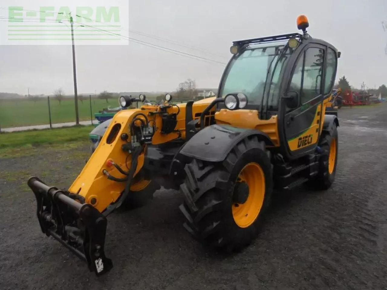 Dieci p 40.7 - Teleszkópos rakodó: 3 kép. Dieci p 40.7 - Teleszkópos rakodó: 3 kép.