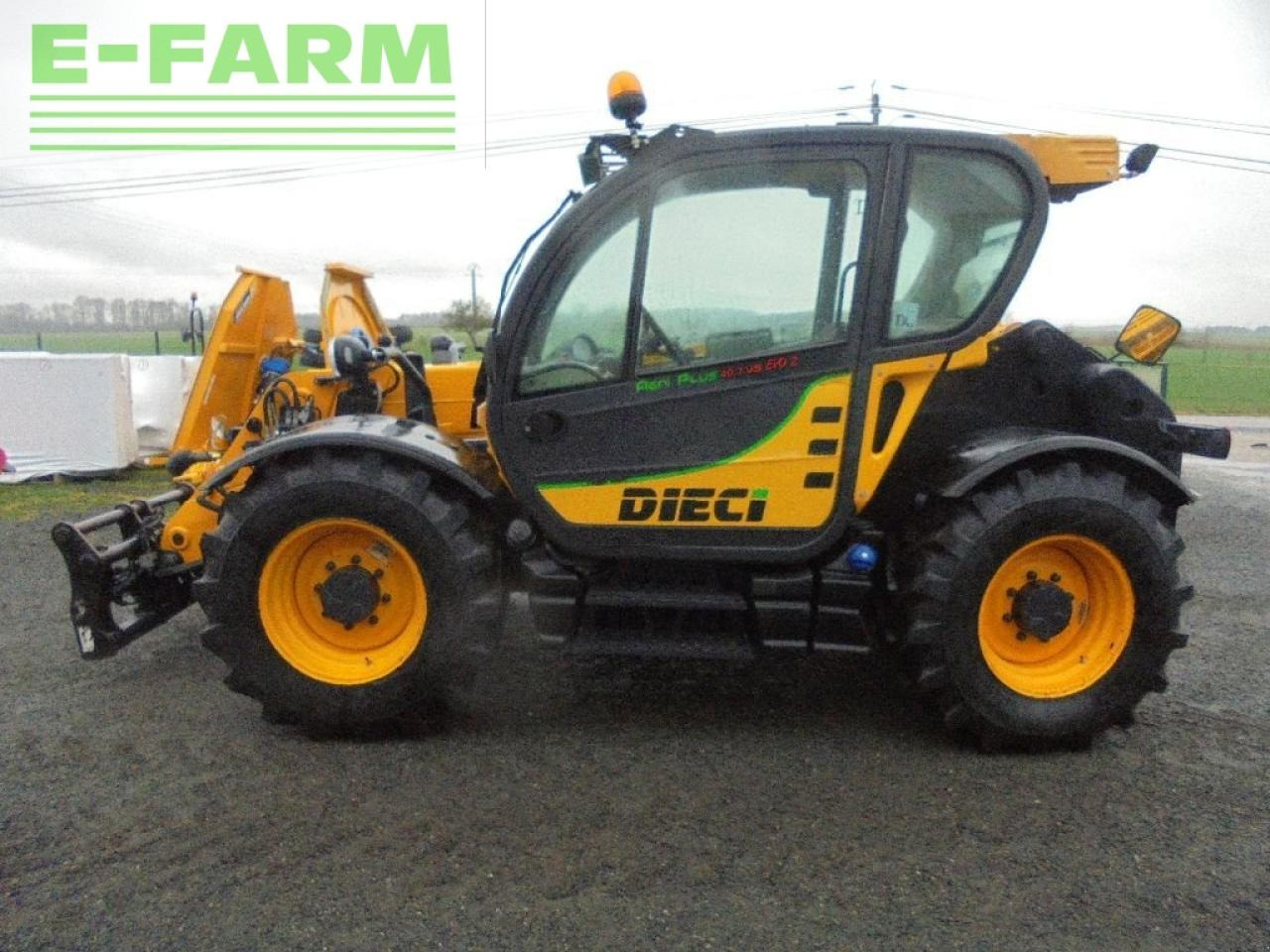 Dieci p 40.7 - Teleszkópos rakodó: 4 kép. Dieci p 40.7 - Teleszkópos rakodó: 4 kép.