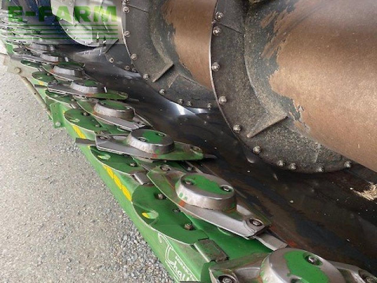 Dominoni multi power disc 612 - Takarmánybetakarító gép: 3 kép. Dominoni multi power disc 612 - Takarmánybetakarító gép: 3 kép.