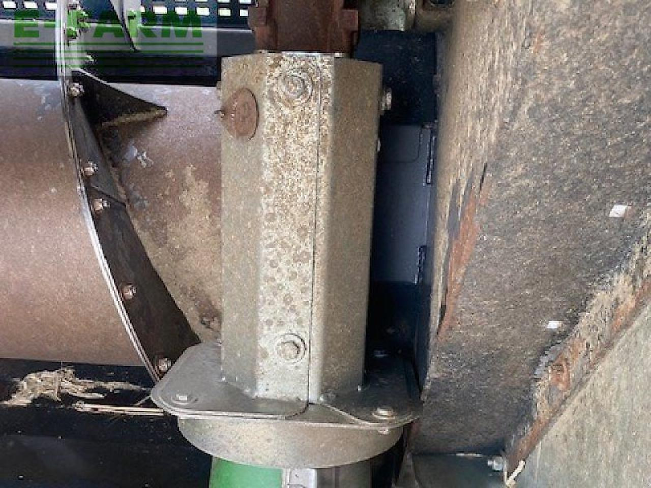 Dominoni multi power disc 612 - Takarmánybetakarító gép: 5 kép. Dominoni multi power disc 612 - Takarmánybetakarító gép: 5 kép.