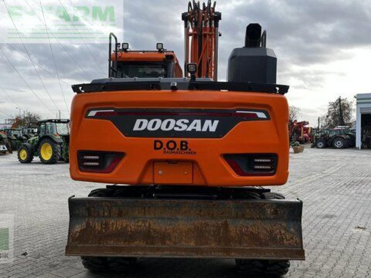Doosan dx 160w-7 - Gumikerekes kotró: 5 kép. Doosan dx 160w-7 - Gumikerekes kotró: 5 kép.