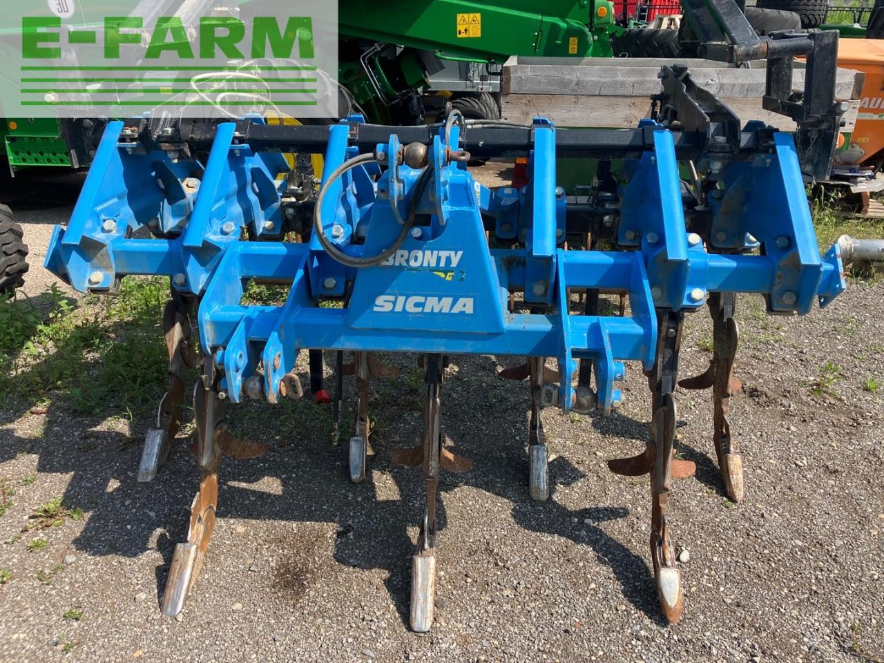 Eck-Sicma Bronty 2500/ 7 - Kultivátor: 3 kép. Eck-Sicma Bronty 2500/ 7 - Kultivátor: 3 kép.