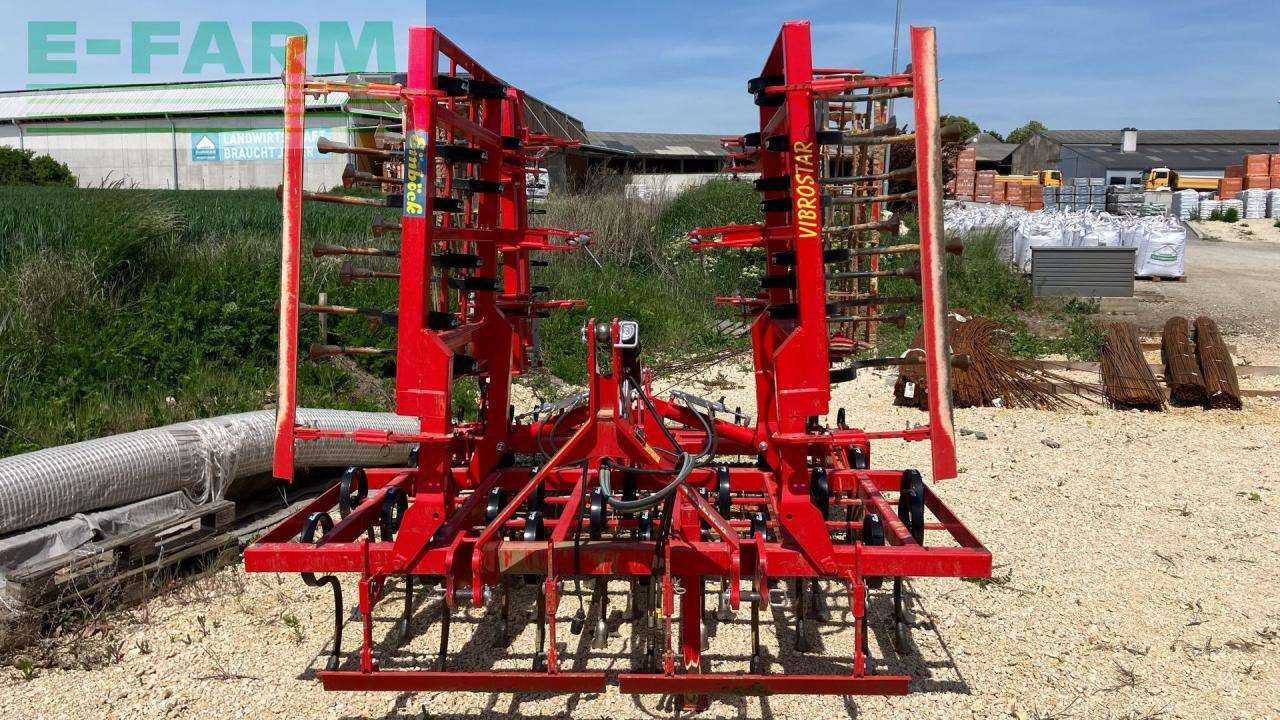 Einböck Vibrostar 4-490 - Kombinált vetőgép: 3 kép. Einböck Vibrostar 4-490 - Kombinált vetőgép: 3 kép.