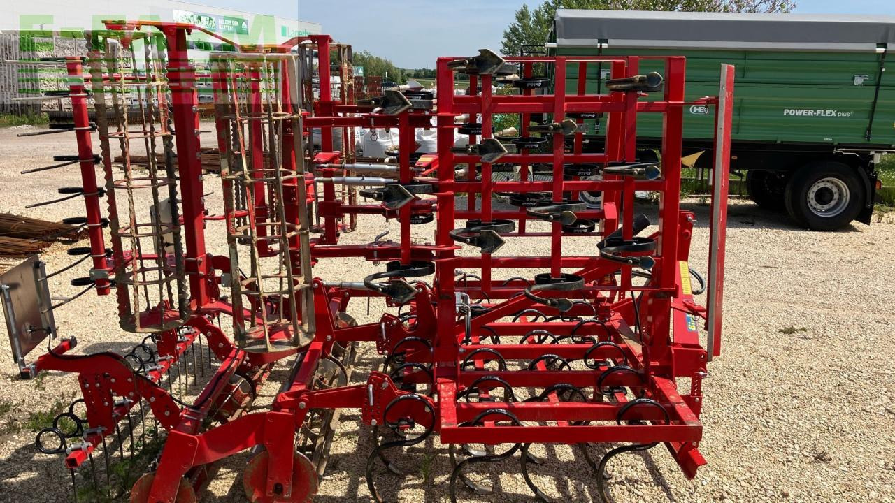 Einböck Vibrostar 4-490 - Kombinált vetőgép: 5 kép. Einböck Vibrostar 4-490 - Kombinált vetőgép: 5 kép.