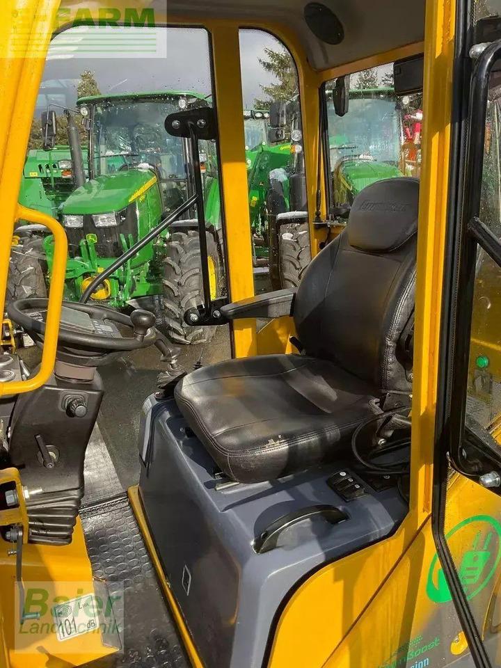 Eurotrac w11 e - Gumikerekes homlokrakodó: 5 kép. Eurotrac w11 e - Gumikerekes homlokrakodó: 5 kép.