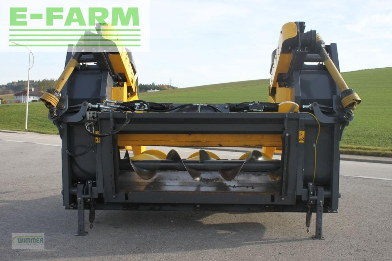 Takarmánybetakarító gép Fantini lh 3: 12 kép.