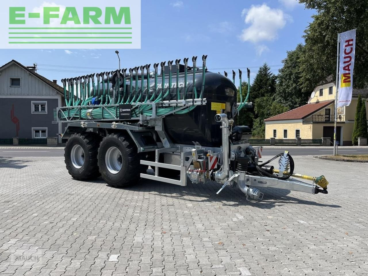Farmtech polycis 1550 + condor 15.0 - Szippantó tartálykocsi: 1 kép. Farmtech polycis 1550 + condor 15.0 - Szippantó tartálykocsi: 1 kép.