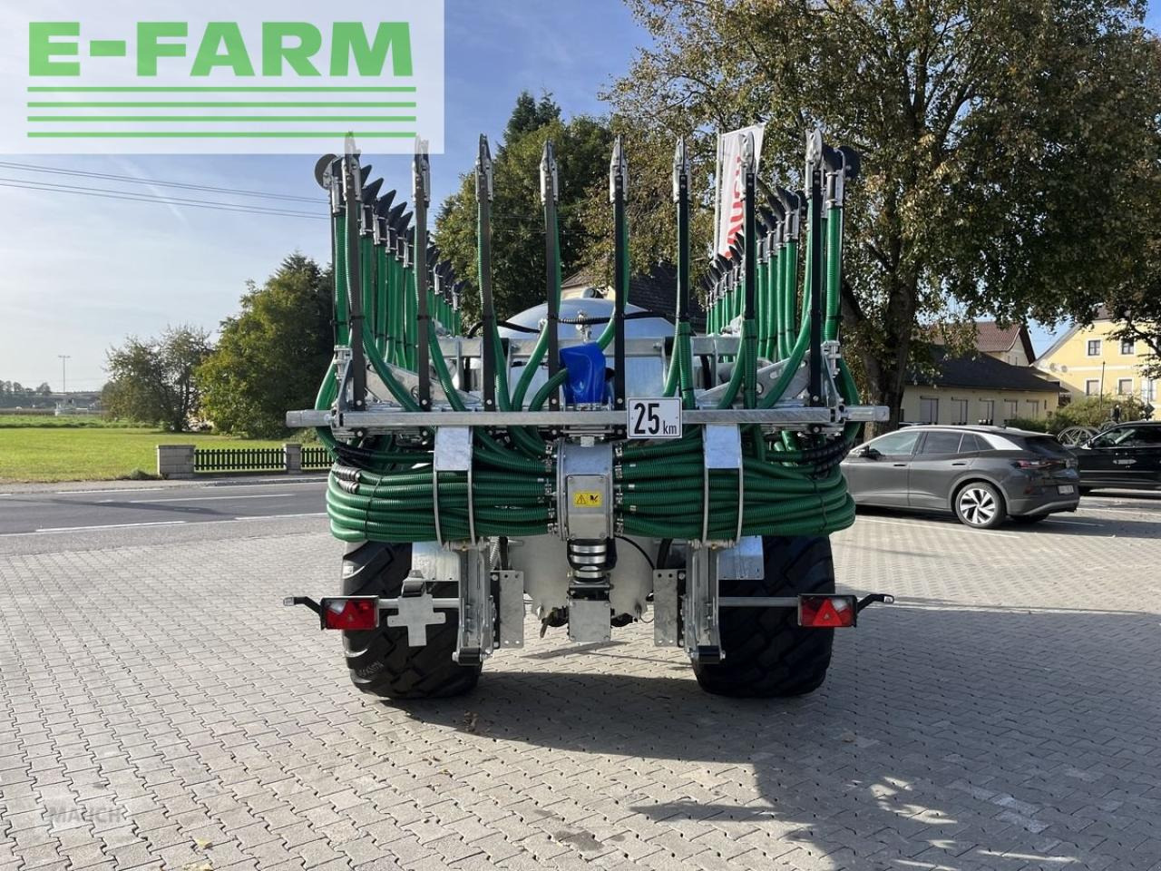 Farmtech supercis 800 mit condor 10.5 - Traktor: 4 kép. Farmtech supercis 800 mit condor 10.5 - Traktor: 4 kép.
