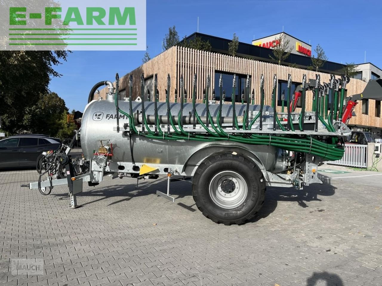 Farmtech supercis 800 mit condor 10.5 - Traktor: 2 kép. Farmtech supercis 800 mit condor 10.5 - Traktor: 2 kép.