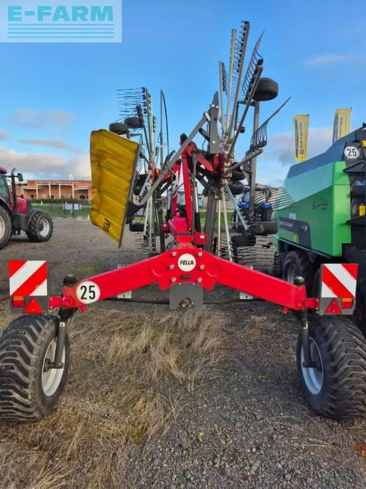 Fella juras 7850 - Szénaforgató: 1 kép. Fella juras 7850 - Szénaforgató: 1 kép.