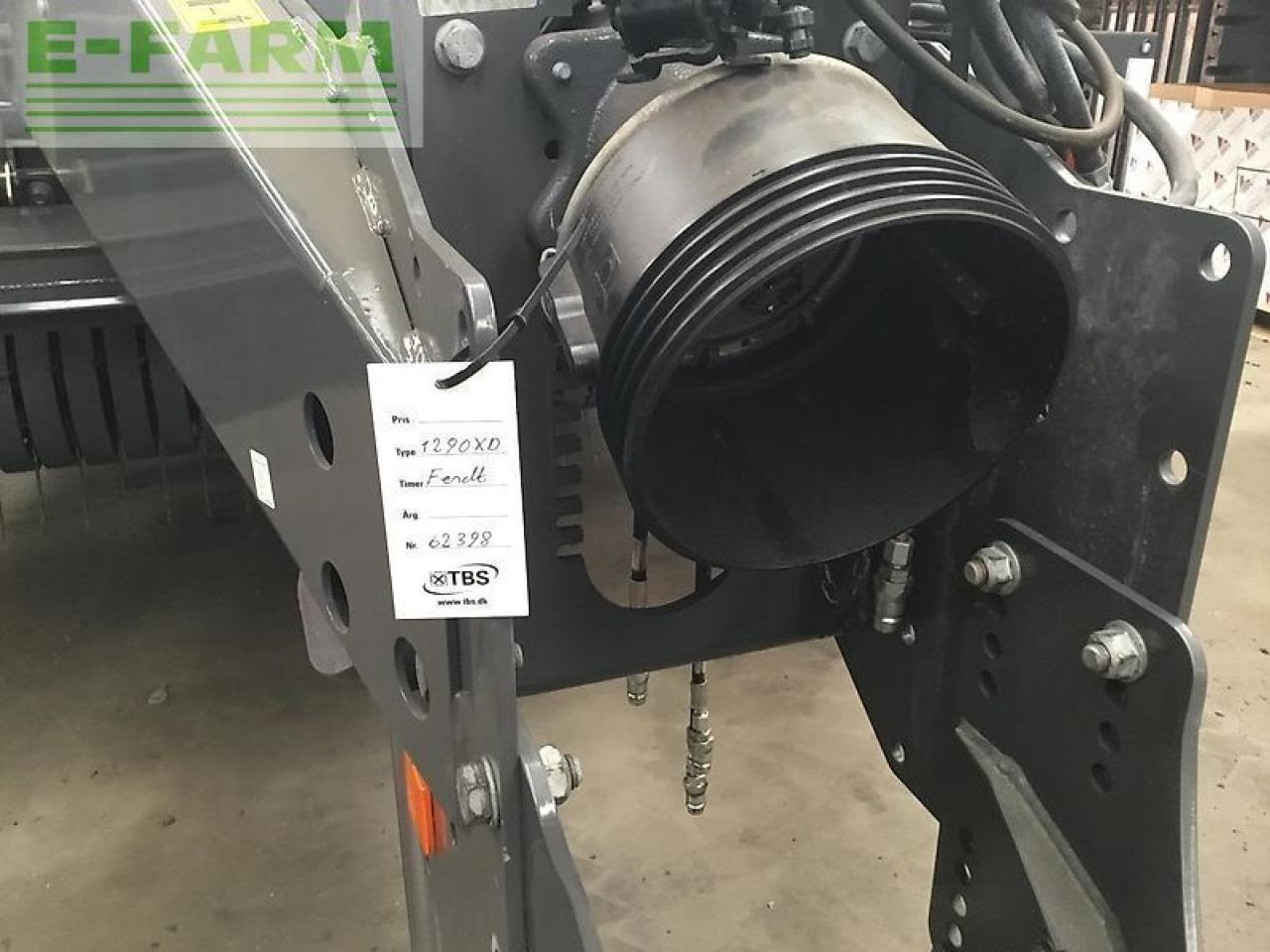 Fendt 1290 xd - Kocka bálázó: 4 kép. Fendt 1290 xd - Kocka bálázó: 4 kép.