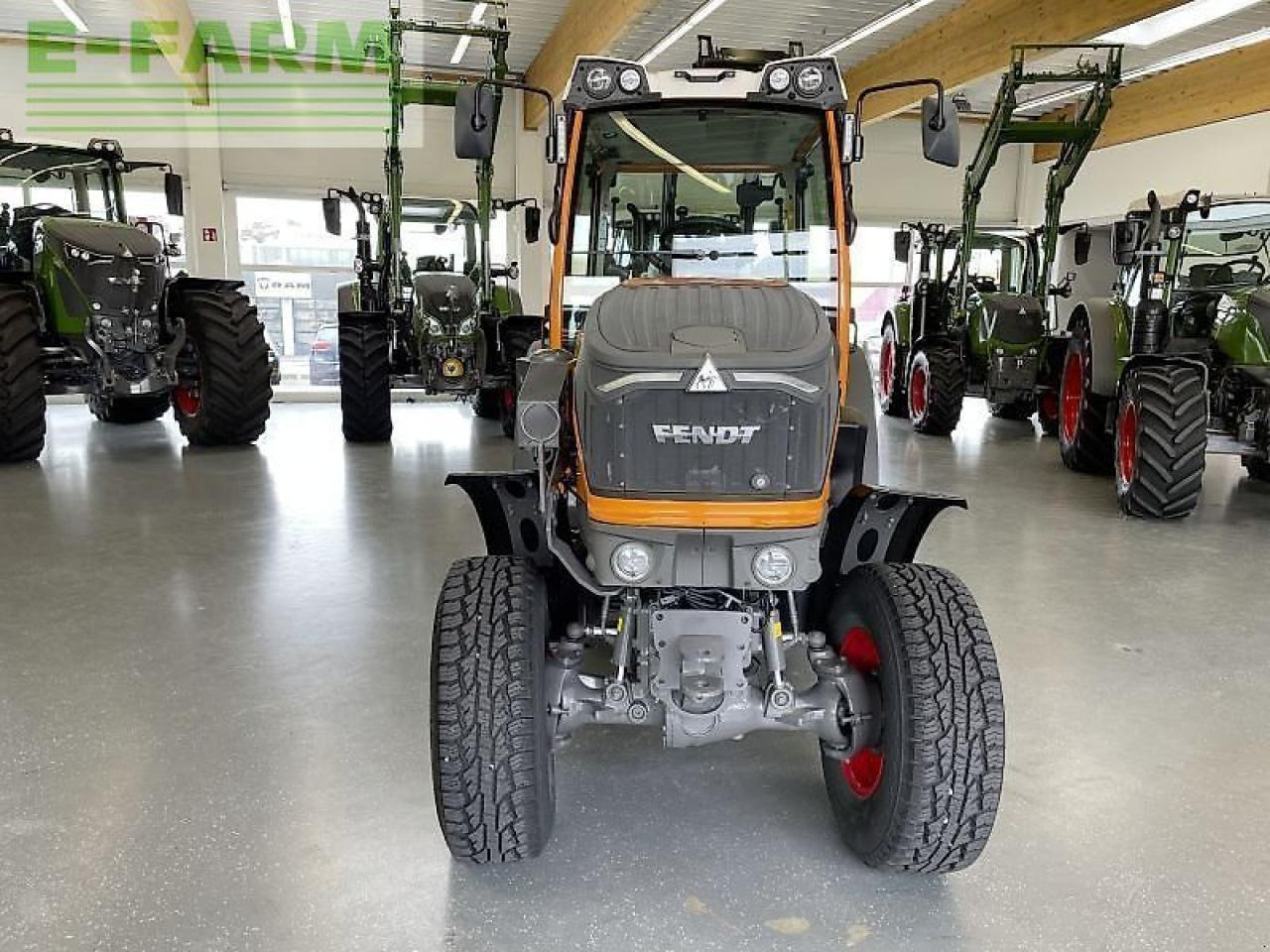 Fendt 208 f vario gen3 F - Traktor: 2 kép. Fendt 208 f vario gen3 F - Traktor: 2 kép.