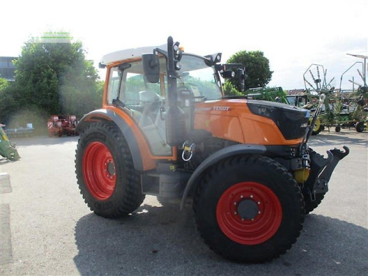 Fendt 211 s vario gen3 power #876 - Traktor: 4 kép. Fendt 211 s vario gen3 power #876 - Traktor: 4 kép.