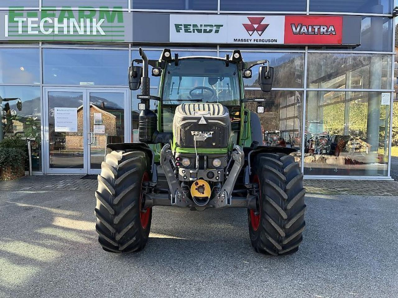 Fendt 211 s vario gen3 power setting 2 - Traktor: 3 kép. Fendt 211 s vario gen3 power setting 2 - Traktor: 3 kép.