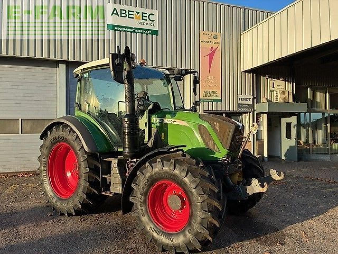 Fendt 310 vario - Traktor: 1 kép. Fendt 310 vario - Traktor: 1 kép.