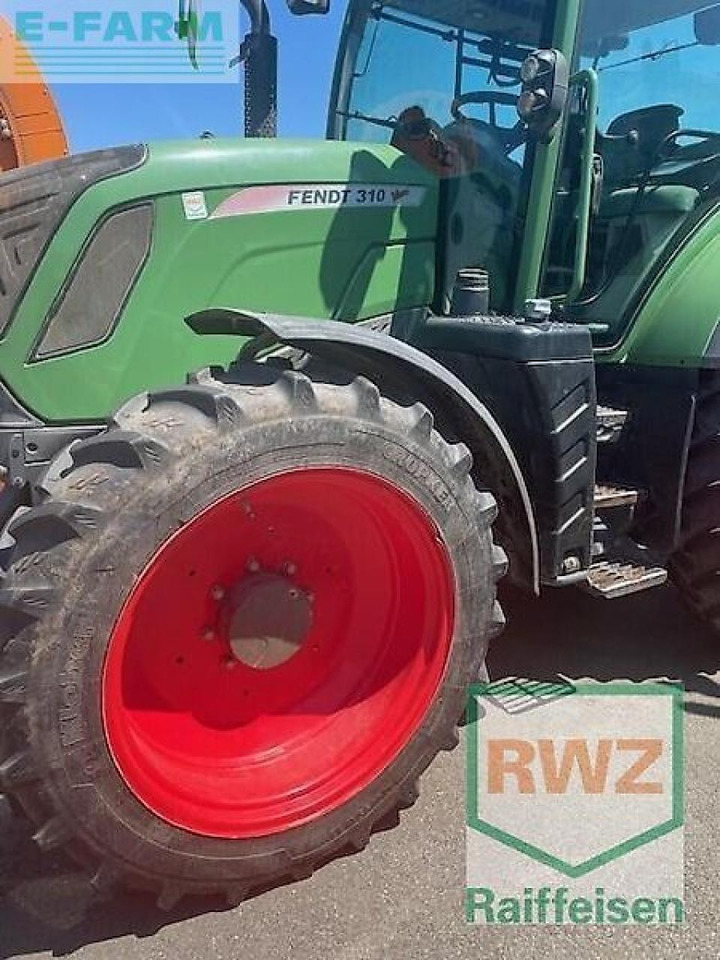 Fendt 310 vario s4 - Traktor: 2 kép. Fendt 310 vario s4 - Traktor: 2 kép.