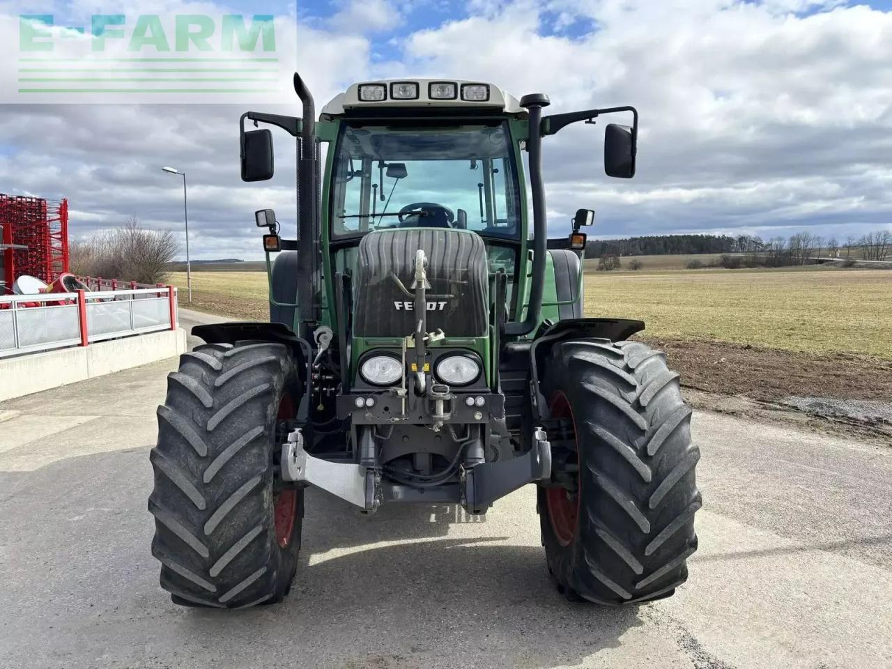 Fendt 311 vario - Traktor: 2 kép. Fendt 311 vario - Traktor: 2 kép.