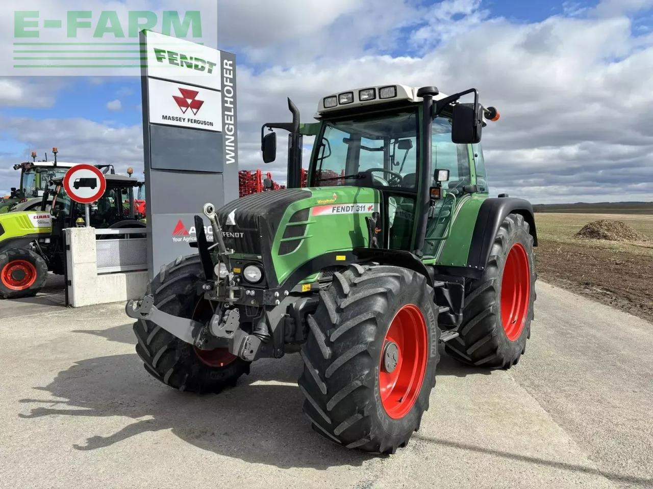 Fendt 311 vario - Traktor: 1 kép. Fendt 311 vario - Traktor: 1 kép.