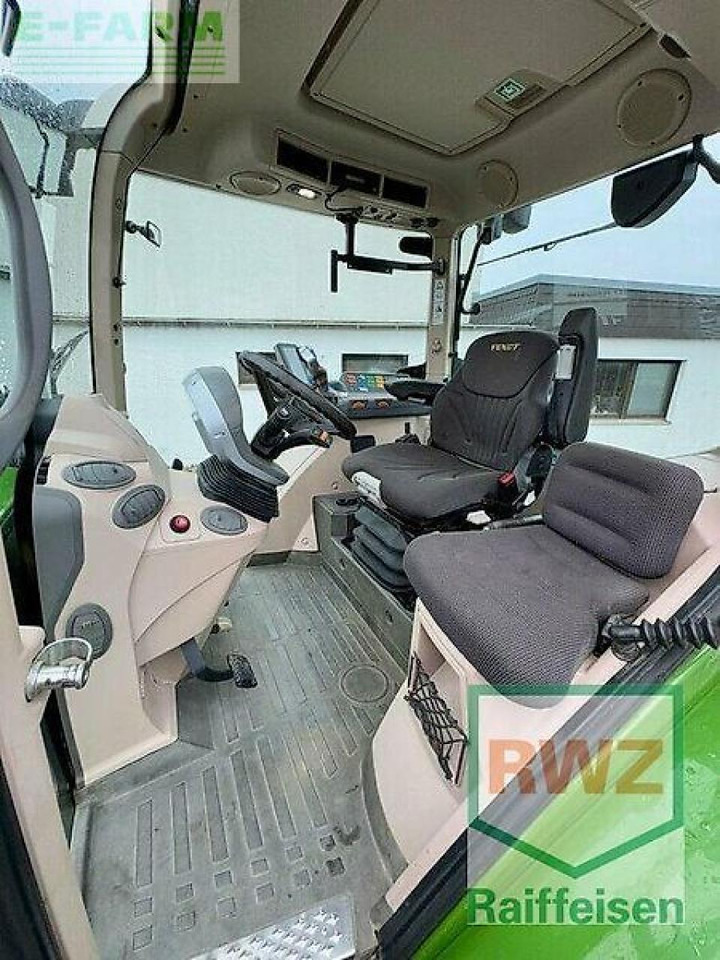 Fendt 313 vario profi Profi - Traktor: 2 kép. Fendt 313 vario profi Profi - Traktor: 2 kép.