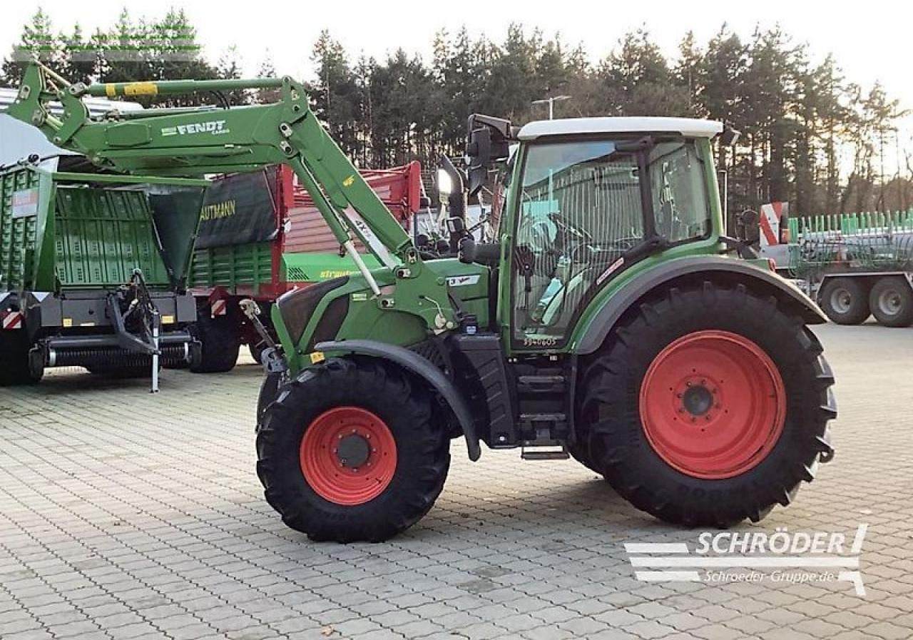 Fendt 313 vario s4 profi plus ProfiPlus - Traktor: 4 kép. Fendt 313 vario s4 profi plus ProfiPlus - Traktor: 4 kép.