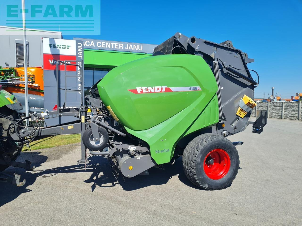 Fendt 4180 v xtra - Kocka bálázó: 1 kép. Fendt 4180 v xtra - Kocka bálázó: 1 kép.