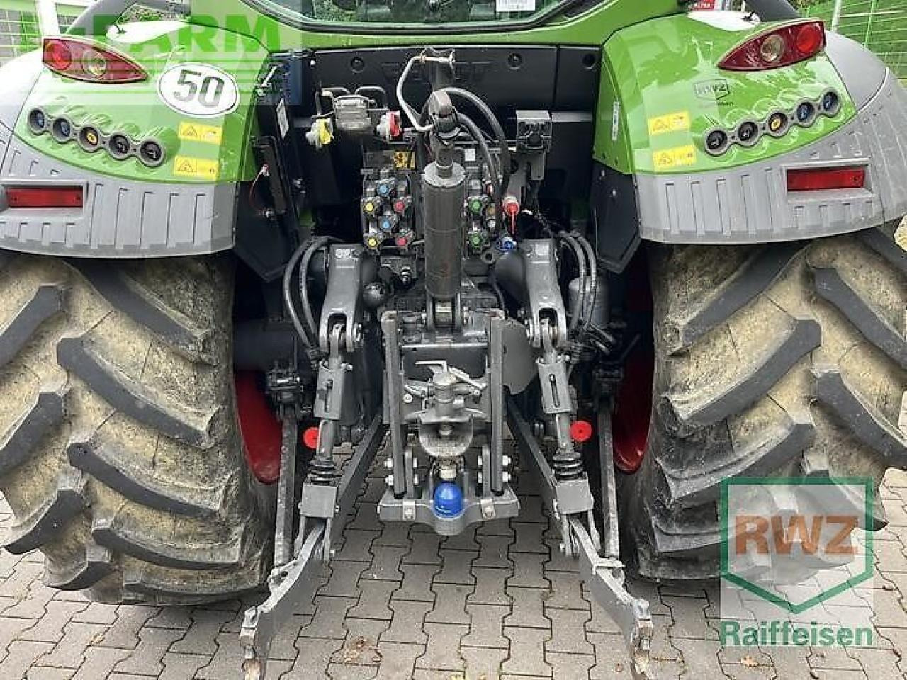Fendt 516 vario - Traktor: 3 kép. Fendt 516 vario - Traktor: 3 kép.