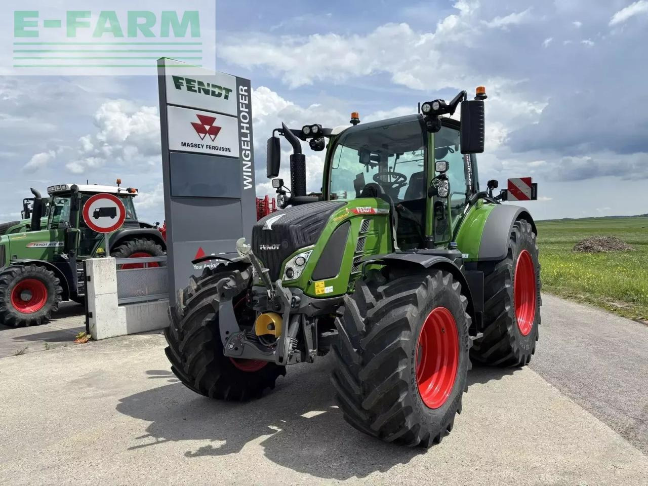 Fendt 516 vario profi+ fendtone ProfiPlus - Traktor: 1 kép. Fendt 516 vario profi+ fendtone ProfiPlus - Traktor: 1 kép.