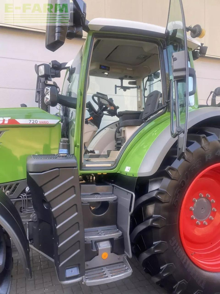 Fendt 720 vario gen.6 profi+ setting2 profiplus (kein 718, 722, 724) ProfiPlus - Traktor: 3 kép. Fendt 720 vario gen.6 profi+ setting2 profiplus (kein 718, 722, 724) ProfiPlus - Traktor: 3 kép.