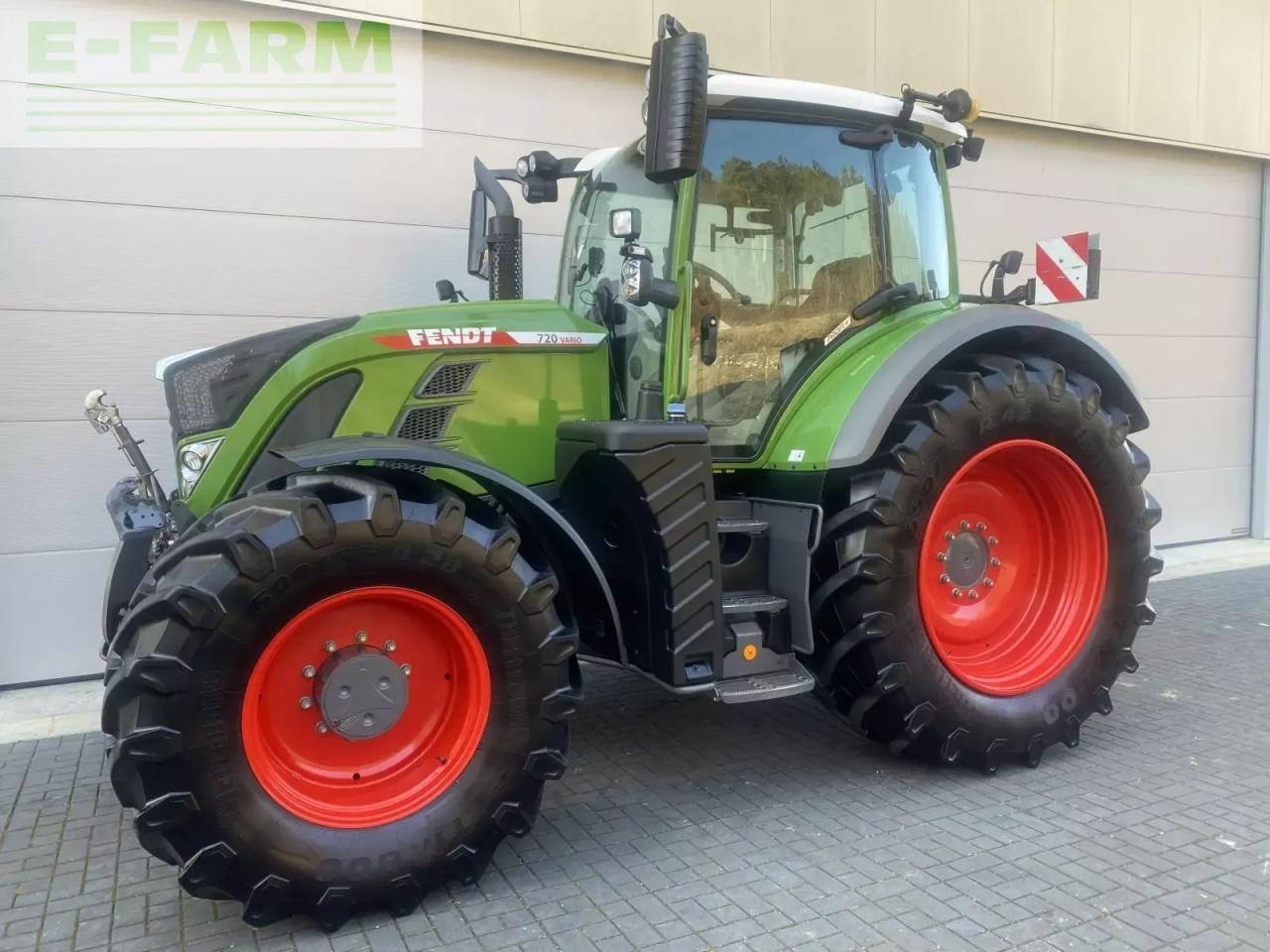 Fendt 720 vario gen.6 profi+ setting2 profiplus (kein 718, 722, 724) ProfiPlus - Traktor: 2 kép. Fendt 720 vario gen.6 profi+ setting2 profiplus (kein 718, 722, 724) ProfiPlus - Traktor: 2 kép.