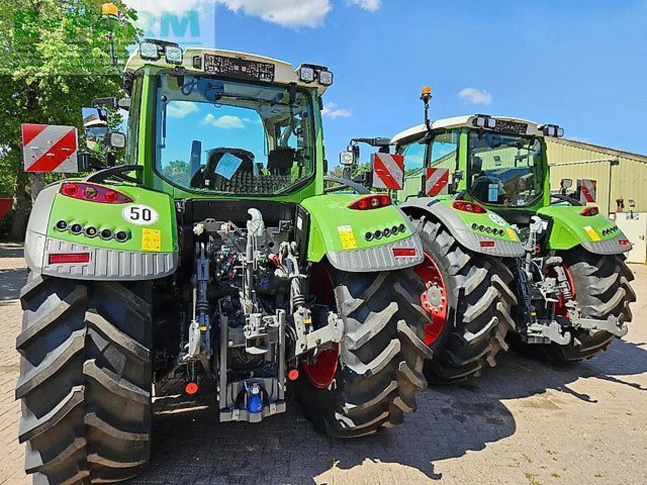 Fendt 724 gen6 powerplus sett2 nieuw 722 720 718 - Traktor: 5 kép. Fendt 724 gen6 powerplus sett2 nieuw 722 720 718 - Traktor: 5 kép.