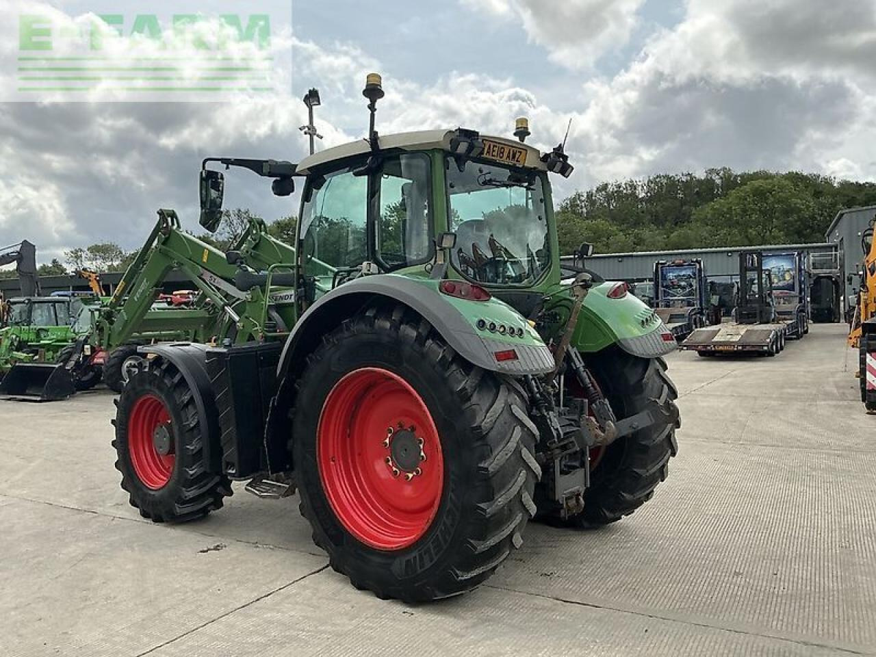Fendt 724 power plus tractor (st23425) - Traktor: 5 kép. Fendt 724 power plus tractor (st23425) - Traktor: 5 kép.