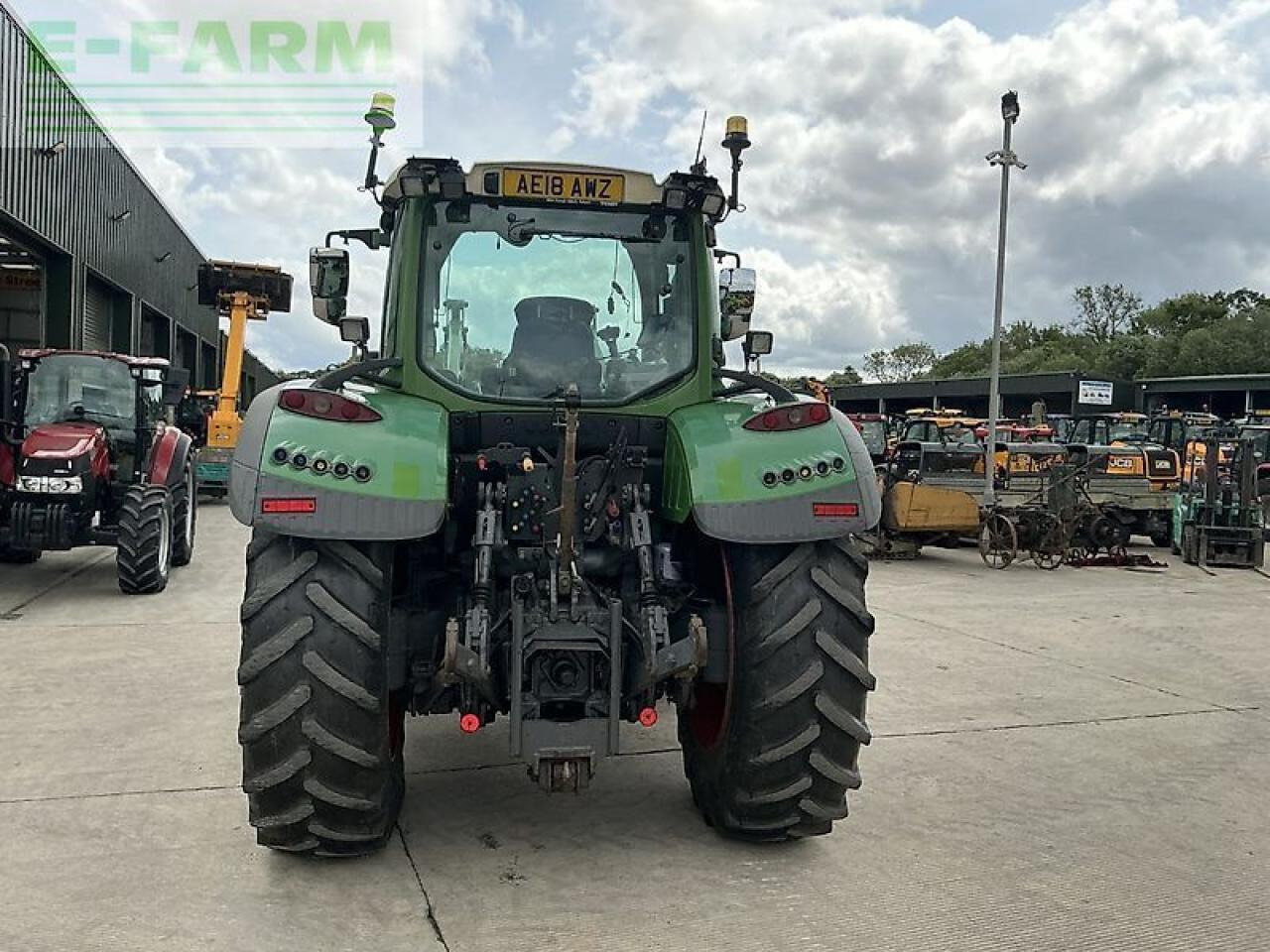 Fendt 724 power plus tractor (st23425) - Traktor: 4 kép. Fendt 724 power plus tractor (st23425) - Traktor: 4 kép.