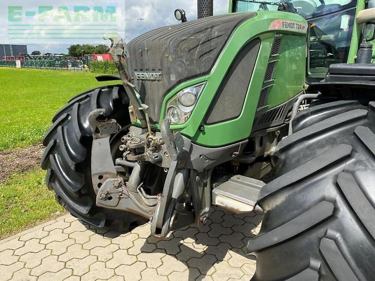 Fendt 724 profi - Traktor: 2 kép. Fendt 724 profi - Traktor: 2 kép.