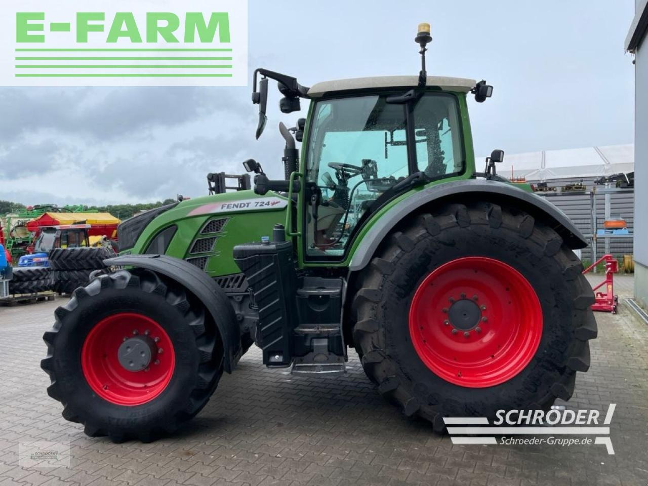 Fendt 724 s4 power plus rtk - Traktor: 4 kép. Fendt 724 s4 power plus rtk - Traktor: 4 kép.