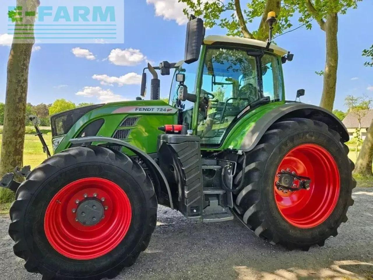 Fendt 724 s4 profi plus (718 720 722 ) - Traktor: 5 kép. Fendt 724 s4 profi plus (718 720 722 ) - Traktor: 5 kép.