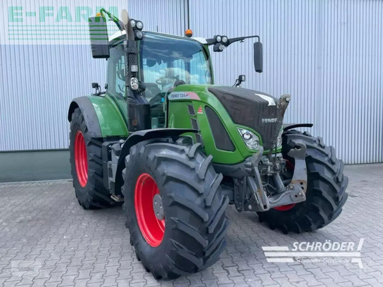 Fendt 724 s4 profi plus - Traktor: 1 kép. Fendt 724 s4 profi plus - Traktor: 1 kép.