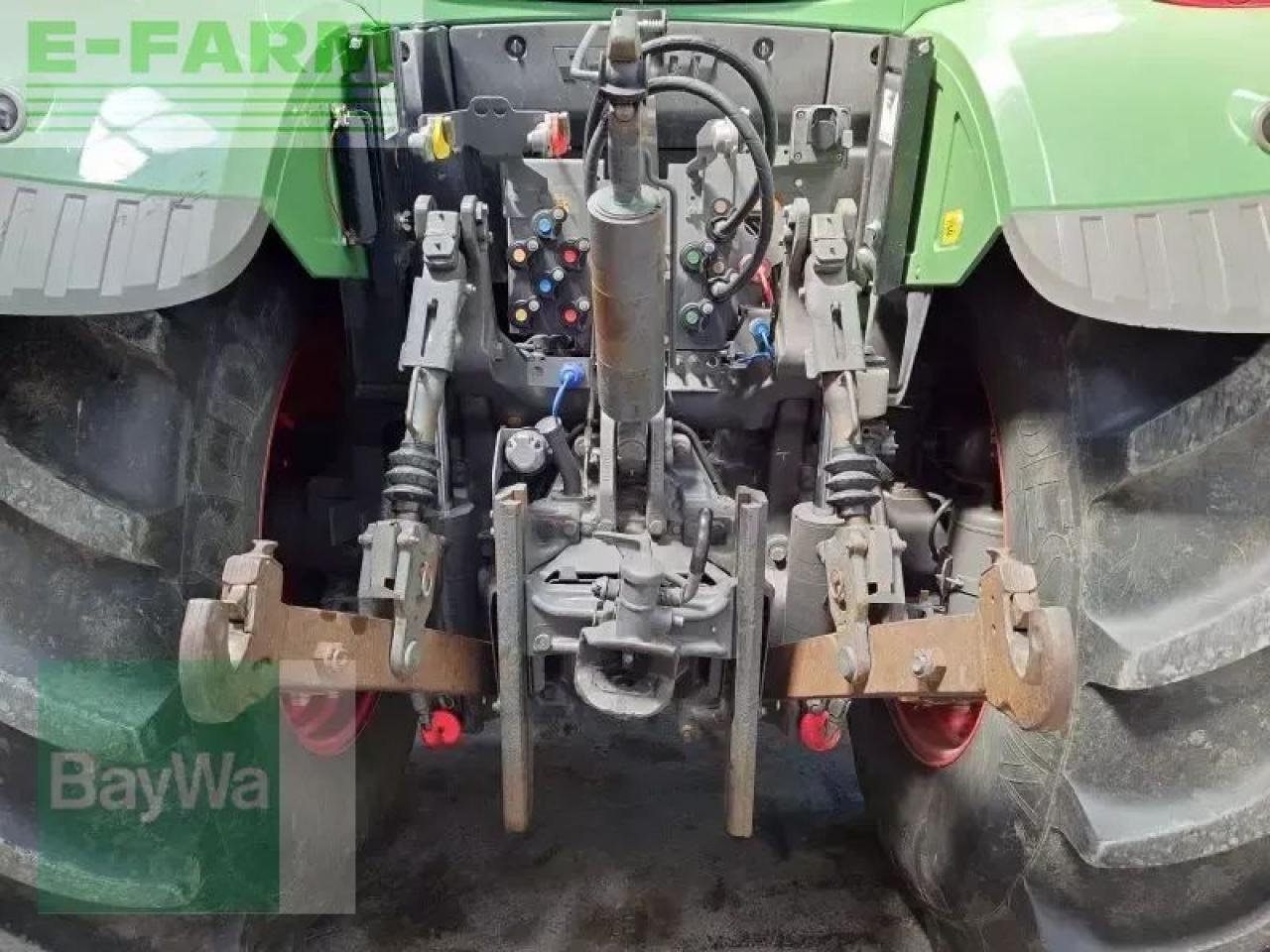 Traktor Fendt 724 scr profi plus: 8 kép. Traktor Fendt 724 scr profi plus: 8 kép.
