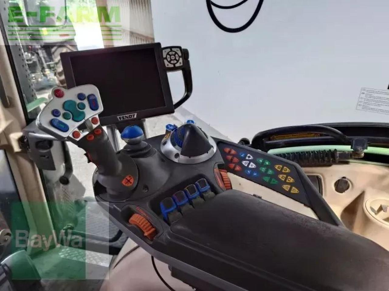 Traktor Fendt 724 scr profi plus: 11 kép. Traktor Fendt 724 scr profi plus: 11 kép.