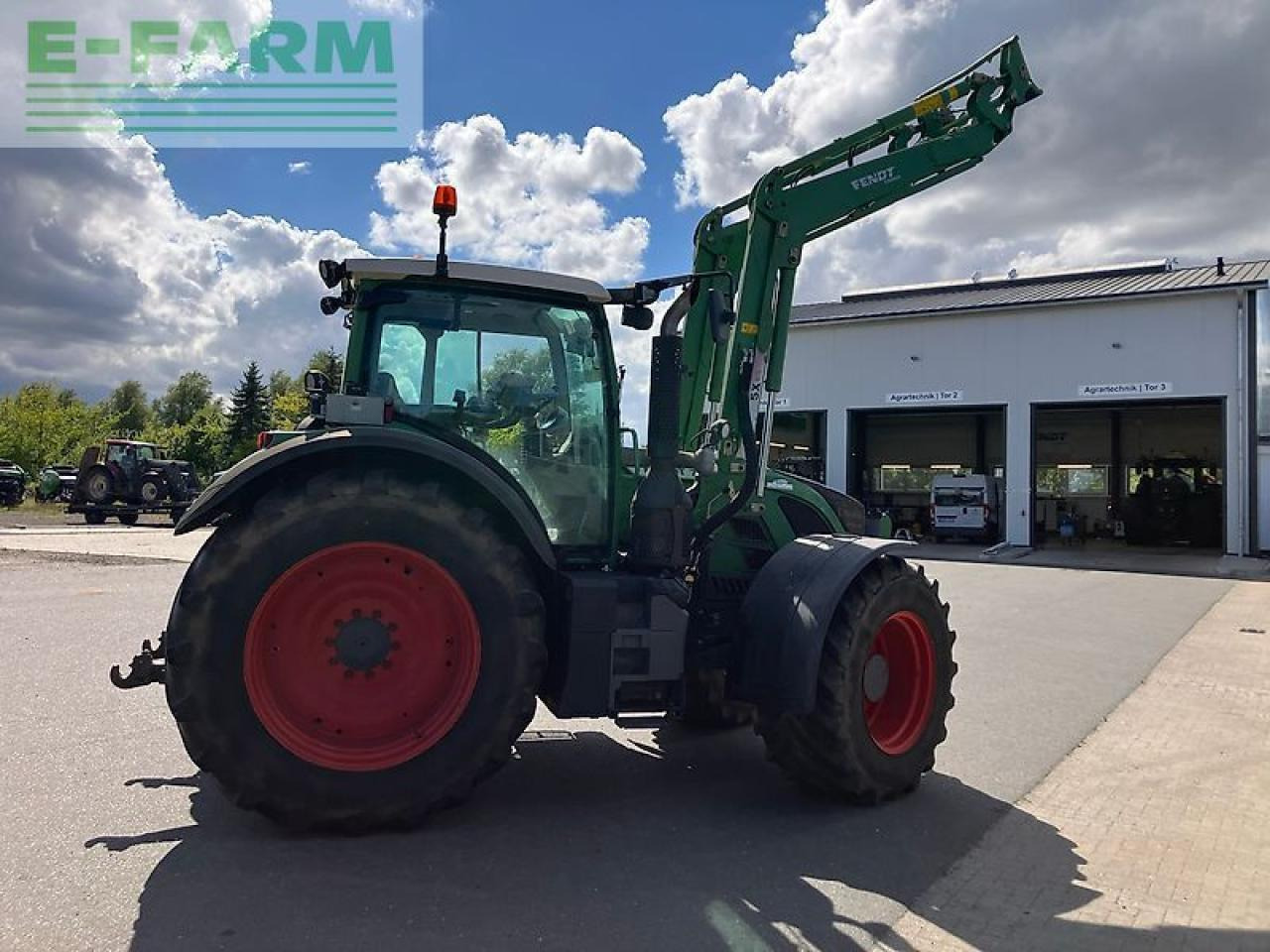 Traktor Fendt 724 scr, profi plus, fh,fzw,fl: 11 kép. Traktor Fendt 724 scr, profi plus, fh,fzw,fl: 11 kép.