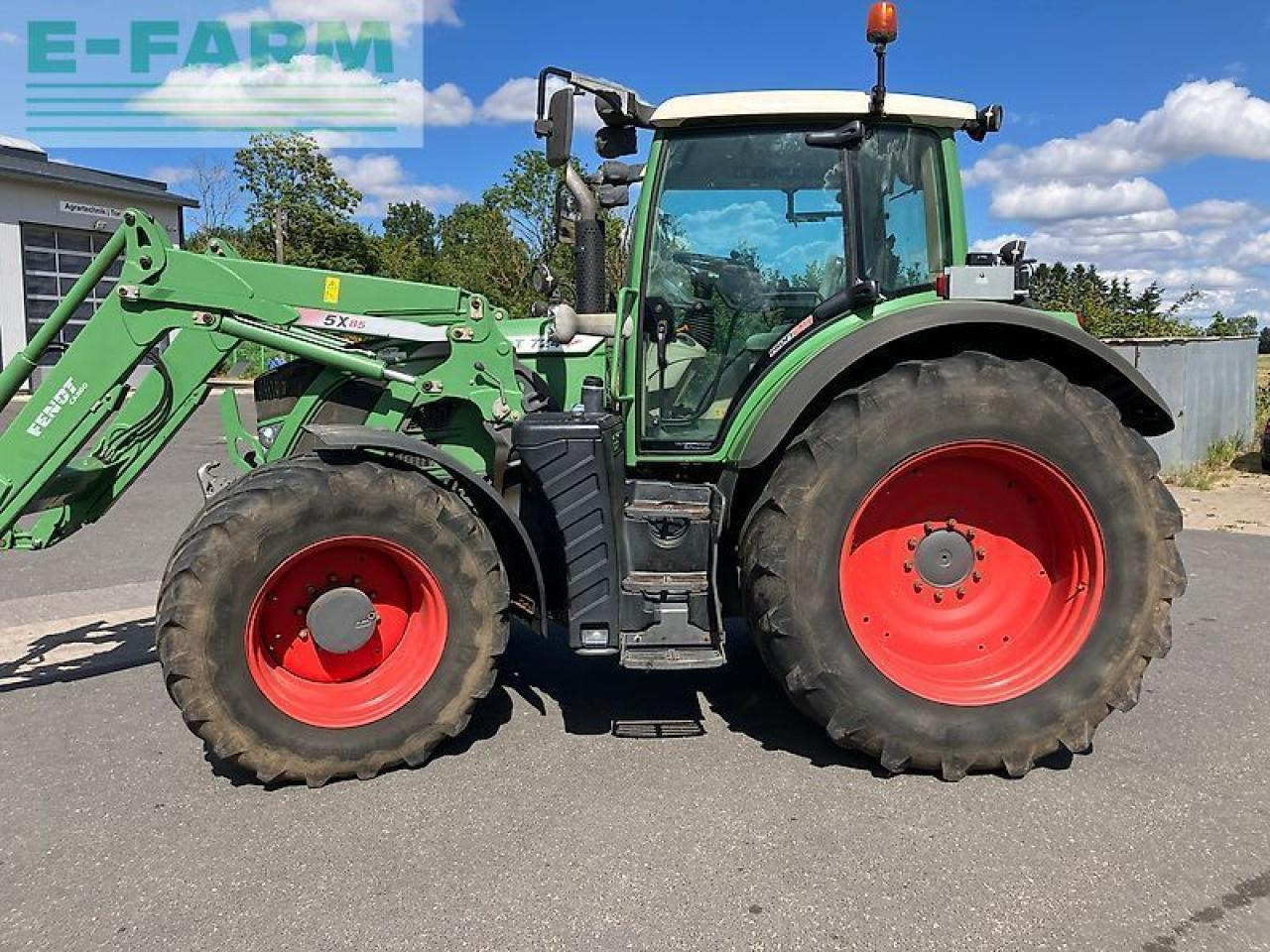 Traktor Fendt 724 scr, profi plus, fh,fzw,fl: 17 kép. Traktor Fendt 724 scr, profi plus, fh,fzw,fl: 17 kép.