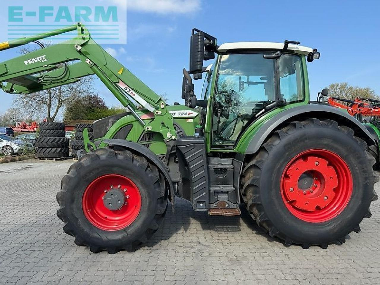 Fendt 724 vario - Traktor: 2 kép. Fendt 724 vario - Traktor: 2 kép.