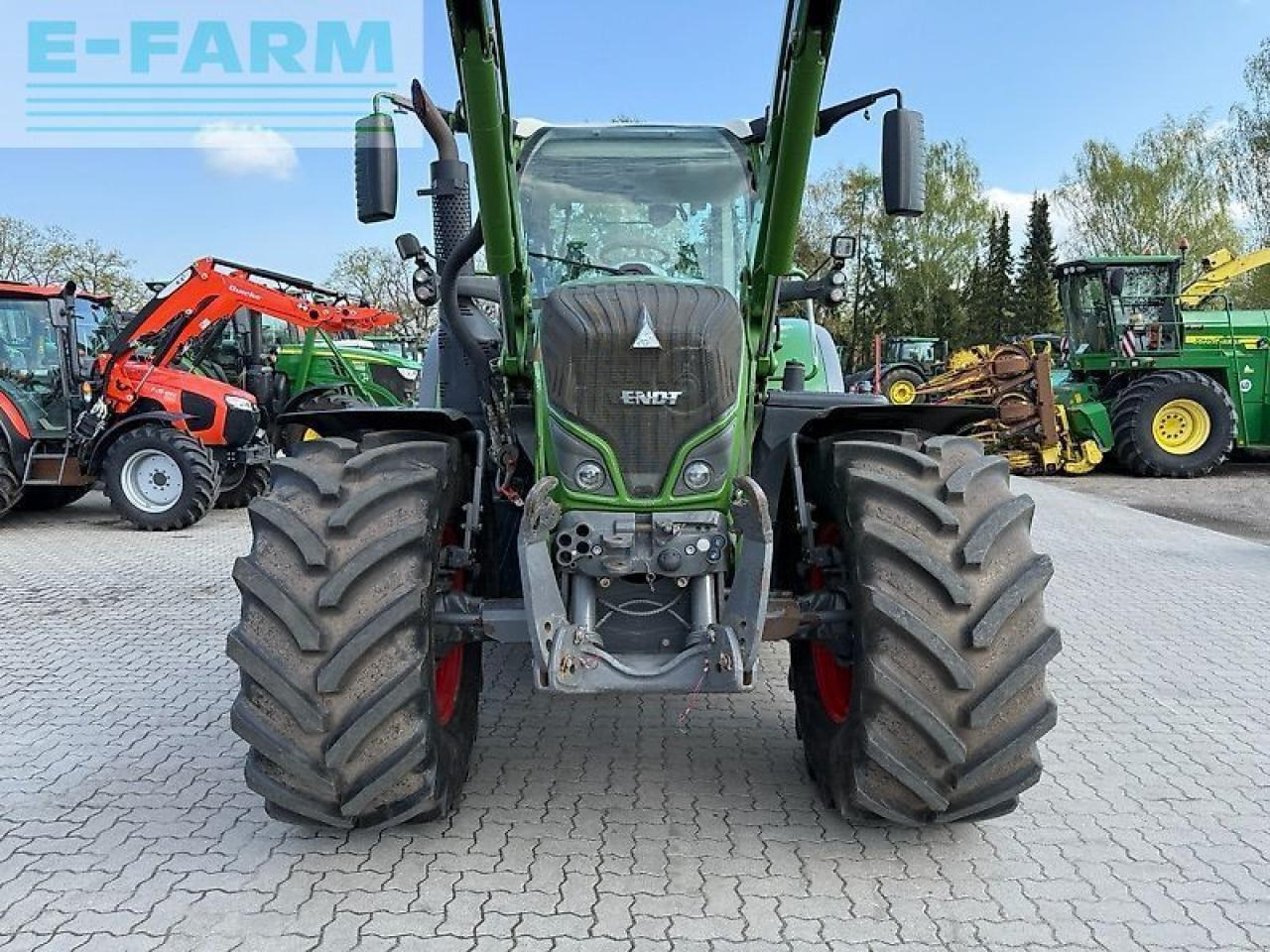 Traktor Fendt 724 vario: 8 kép.