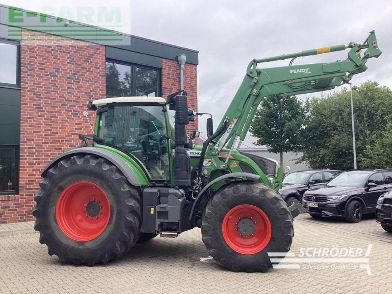 Fendt 724 vario s4 profi plus ProfiPlus - Traktor: 5 kép. Fendt 724 vario s4 profi plus ProfiPlus - Traktor: 5 kép.