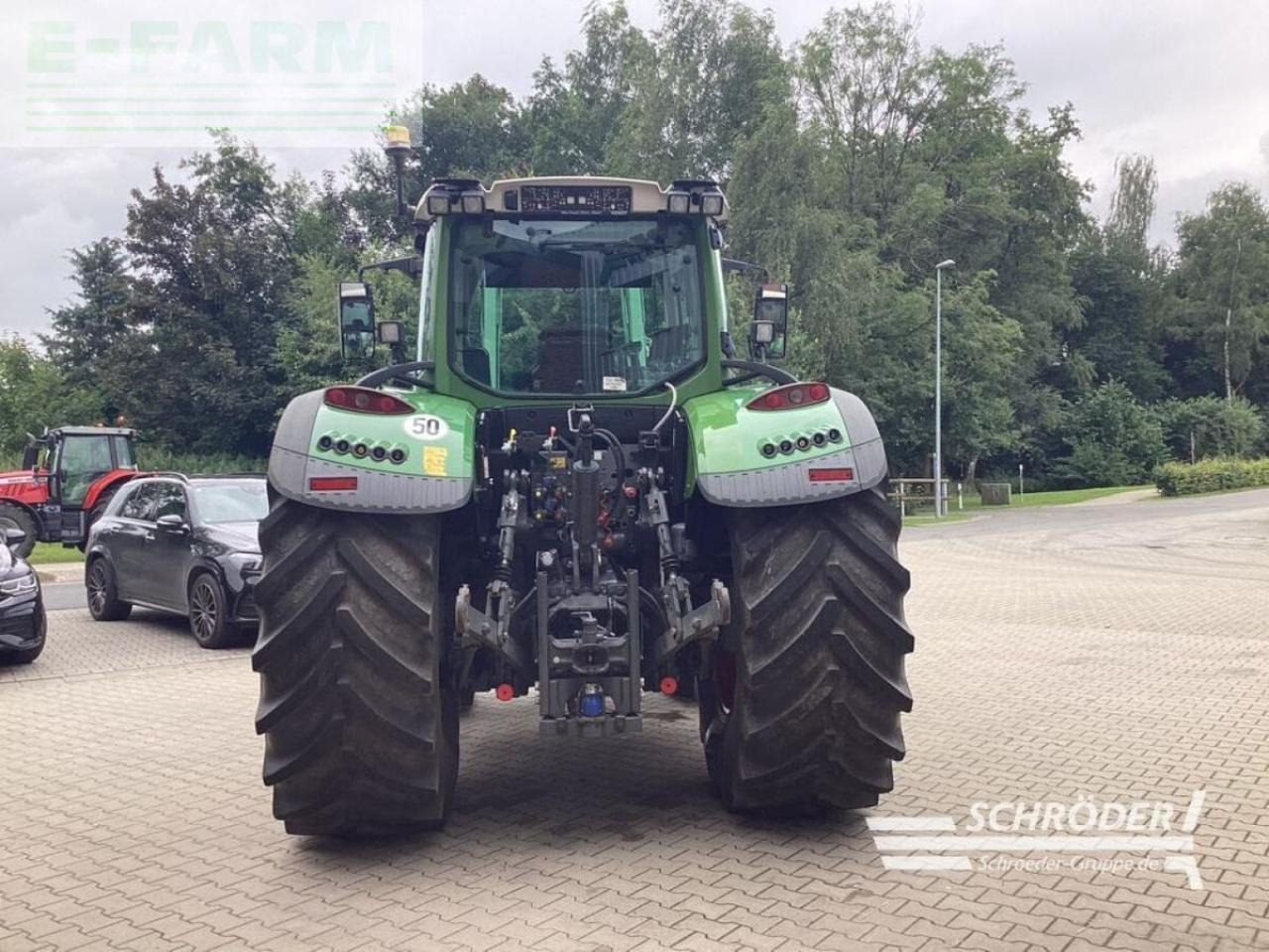 Fendt 724 vario s4 profi plus ProfiPlus - Traktor: 3 kép. Fendt 724 vario s4 profi plus ProfiPlus - Traktor: 3 kép.