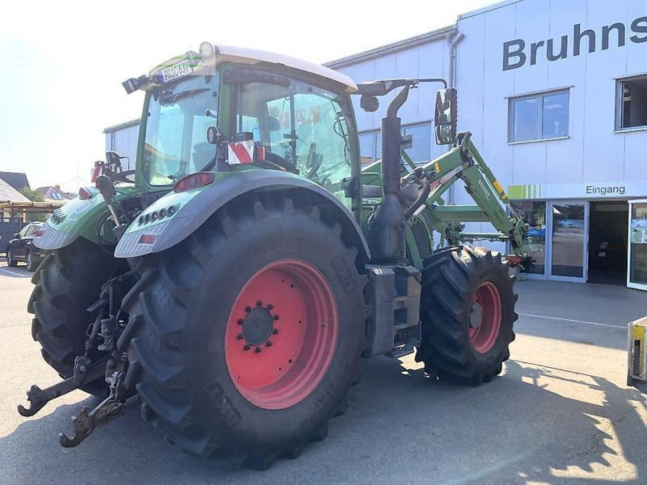 Fendt 724 vario tms profi plus mit frontlader ProfiPlus - Traktor: 3 kép. Fendt 724 vario tms profi plus mit frontlader ProfiPlus - Traktor: 3 kép.