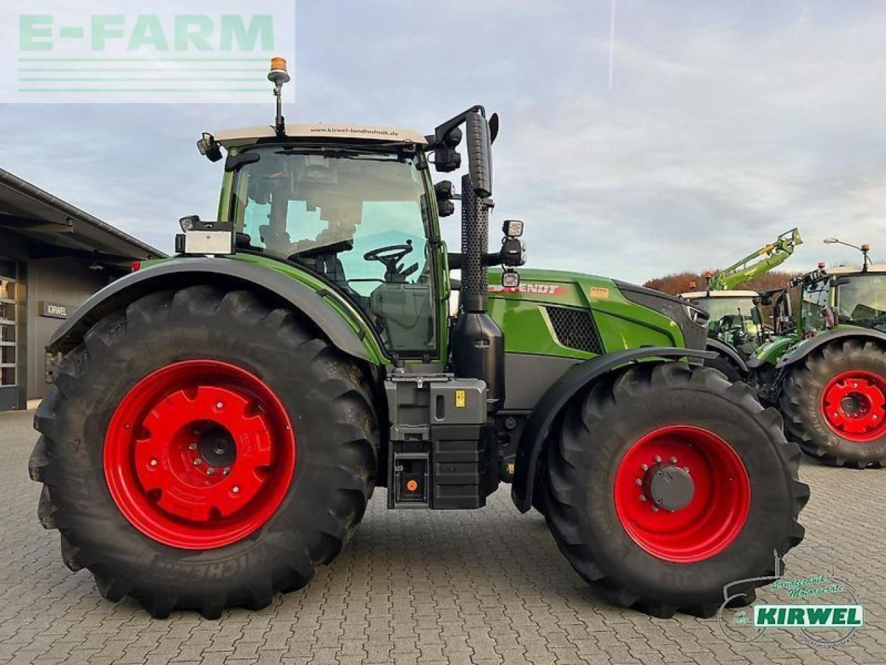 Fendt 728 vario gen7 - Traktor: 3 kép. Fendt 728 vario gen7 - Traktor: 3 kép.