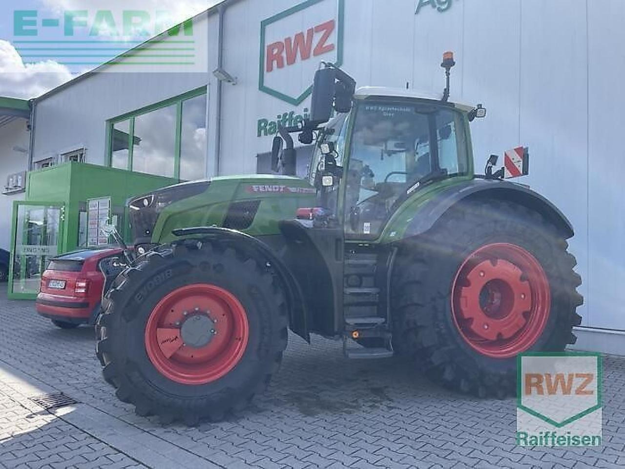 Fendt 728 vario gen7 - Traktor: 2 kép. Fendt 728 vario gen7 - Traktor: 2 kép.